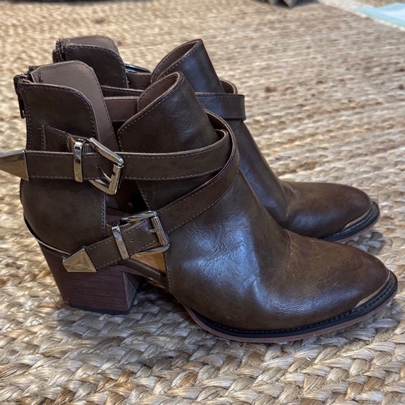 Arider Girl Brown Leather Ankle Boots - Picture 1 of 4